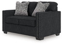 Jasmine Peaks Loveseat