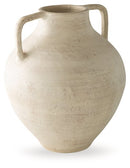 Justy Vase