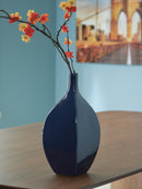 Abtinson Vase - 5th Ave Furniture