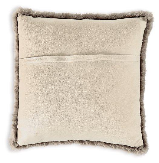 Gariland Pillow (Set of 4)