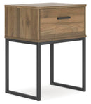 Deanlow Nightstand - 5th Ave Furniture