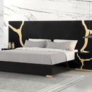 Goldsberg E.King Bed w/ Wall Panels