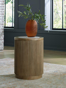 Camdill End Table - 5th Ave Furniture